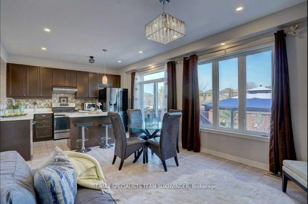 Photo 3 of Unit Upper, 62 Begonia Crescent, Brampton, Northwest Sandalwood Parkway — HOMEH