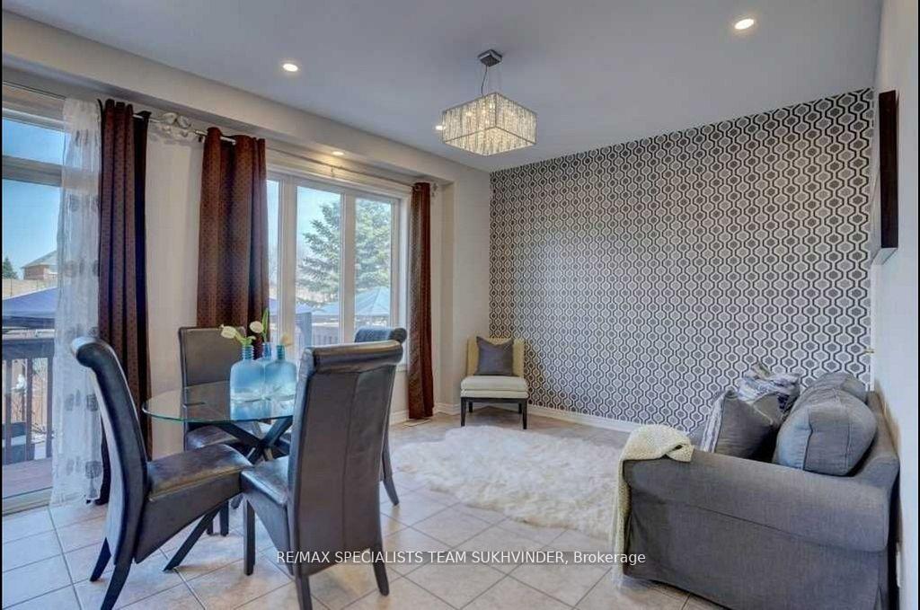 Photo 12 of Unit Upper, 62 Begonia Crescent, Brampton, Northwest Sandalwood Parkway — HOMEH
