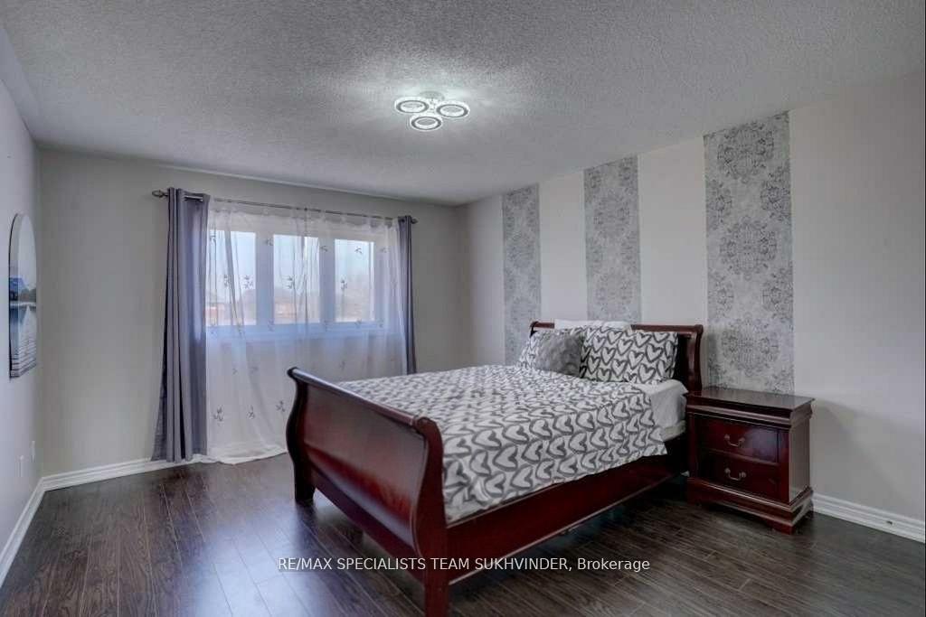Photo 8 of Unit Upper, 62 Begonia Crescent, Brampton, Northwest Sandalwood Parkway — HOMEH
