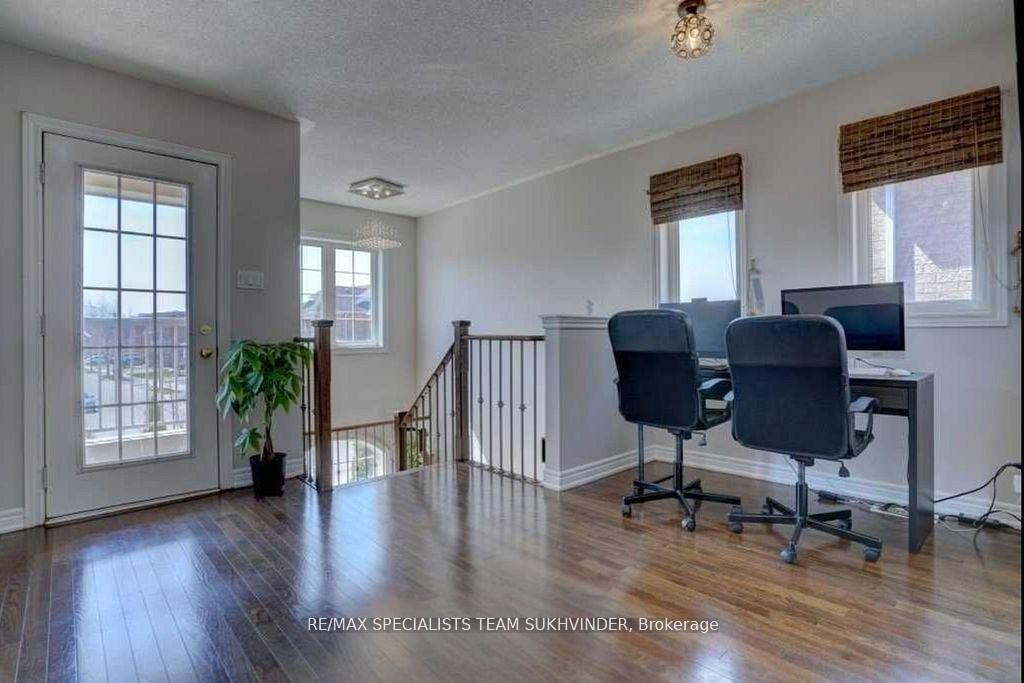 Photo 11 of Unit Upper, 62 Begonia Crescent, Brampton, Northwest Sandalwood Parkway — HOMEH
