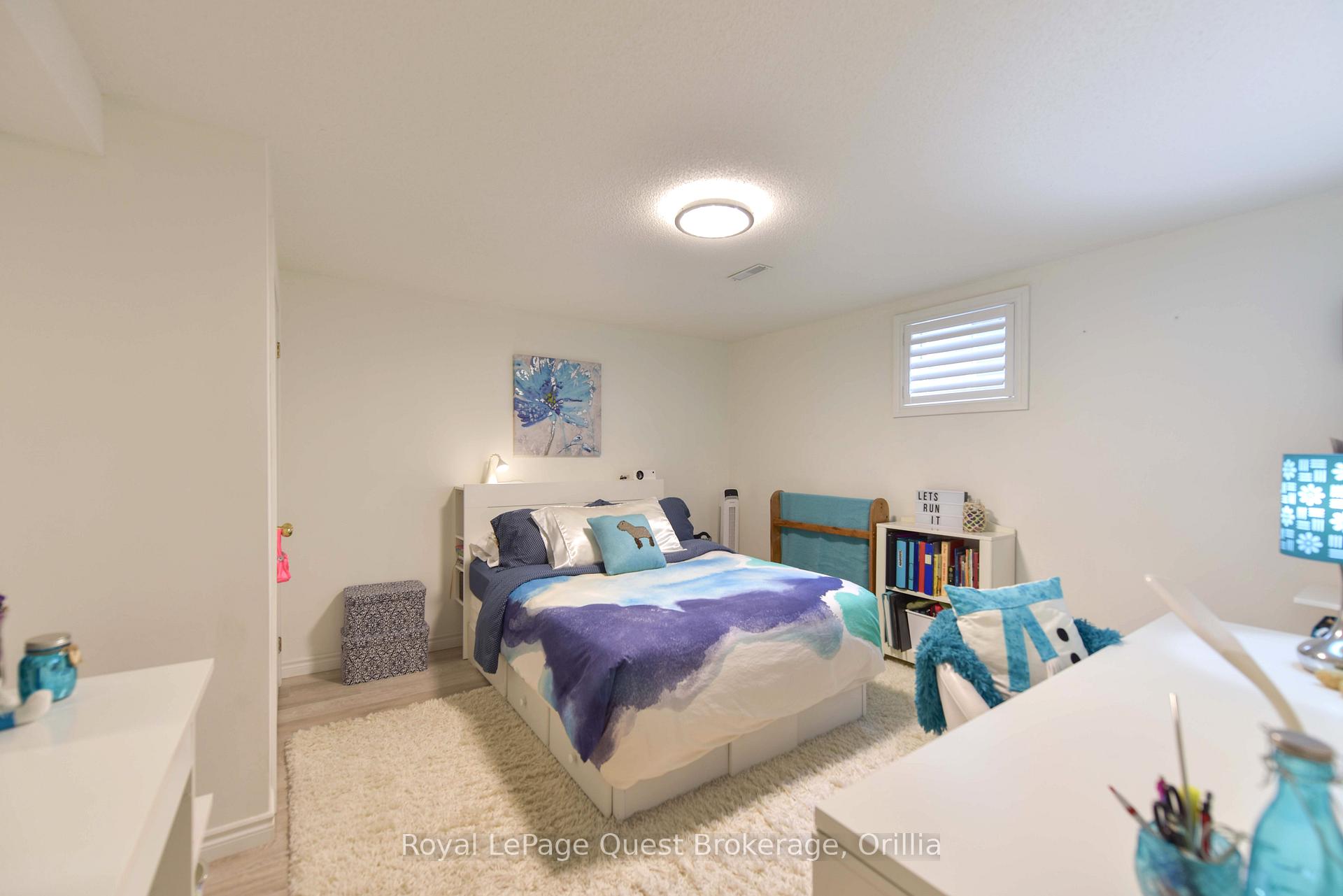 Photo 6 of 472 Ferndale Drive N, Barrie, Northwest — HOMEH