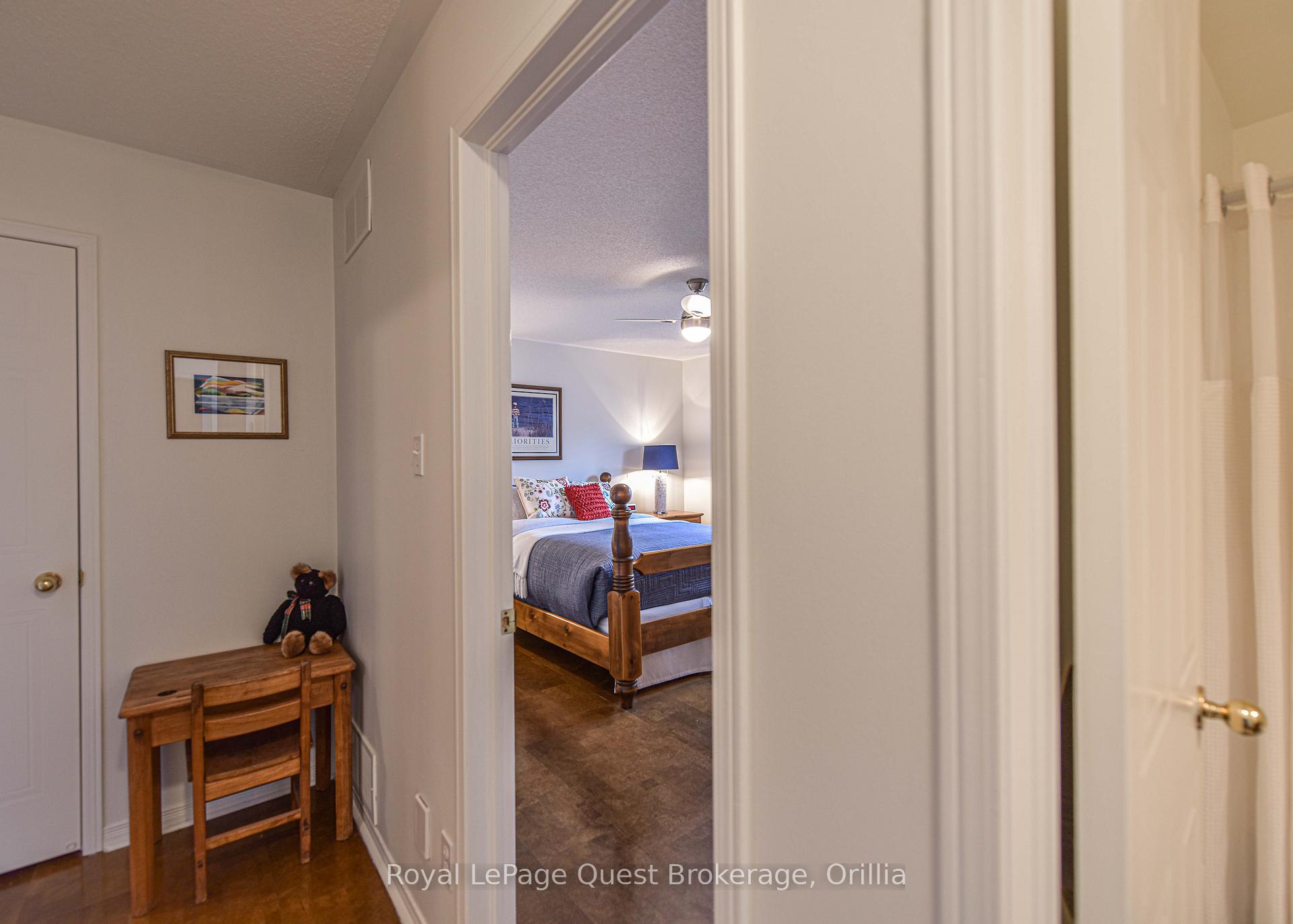 Photo 28 of 472 Ferndale Drive N, Barrie, Northwest — HOMEH