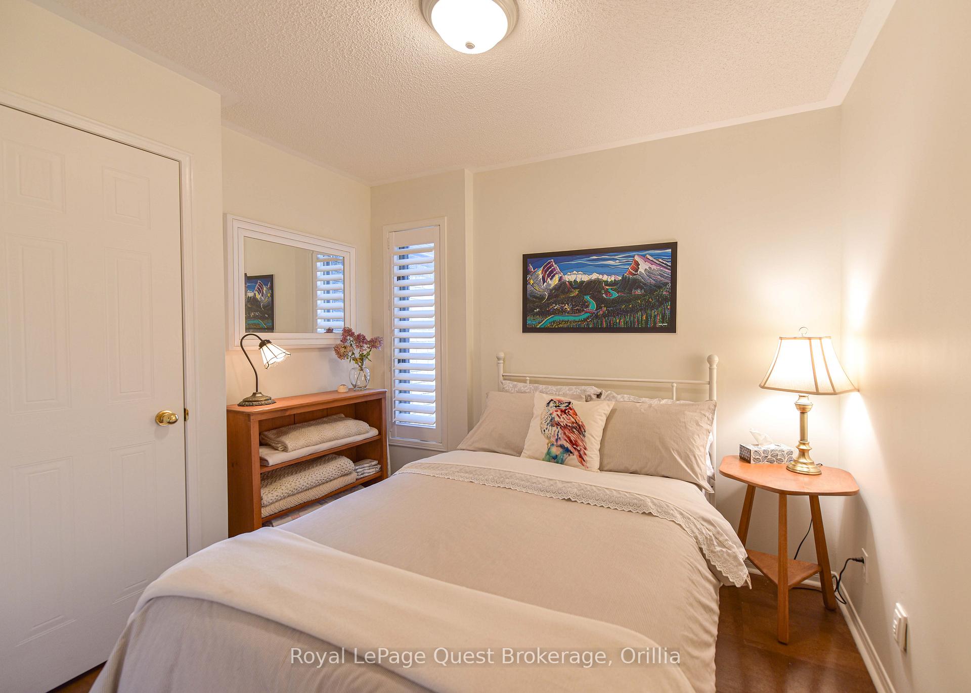 Photo 33 of 472 Ferndale Drive N, Barrie, Northwest — HOMEH