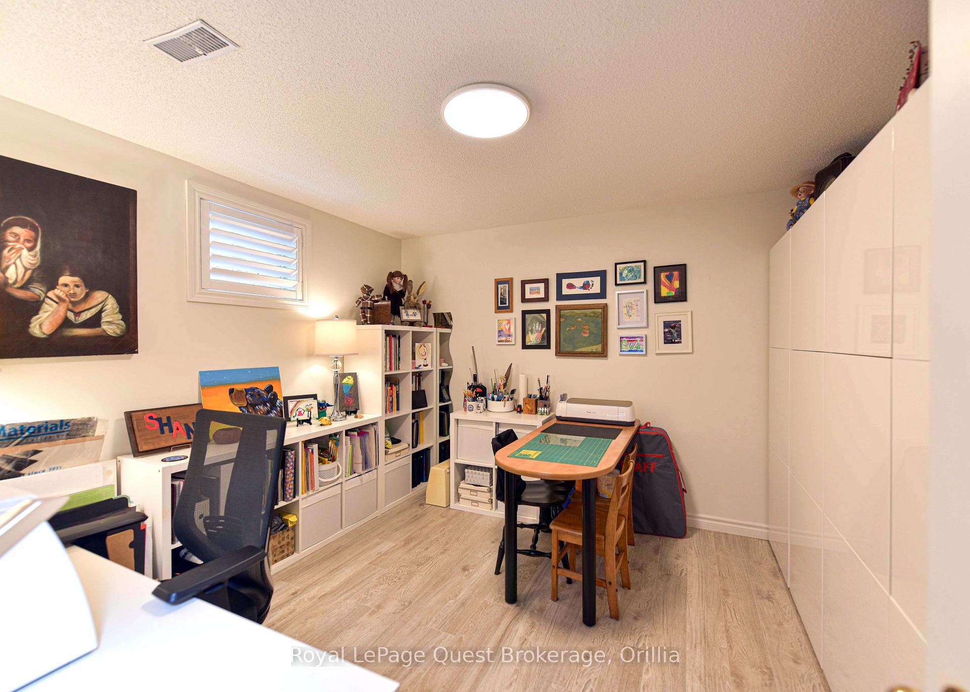 Photo 39 of 472 Ferndale Drive N, Barrie, Northwest — HOMEH