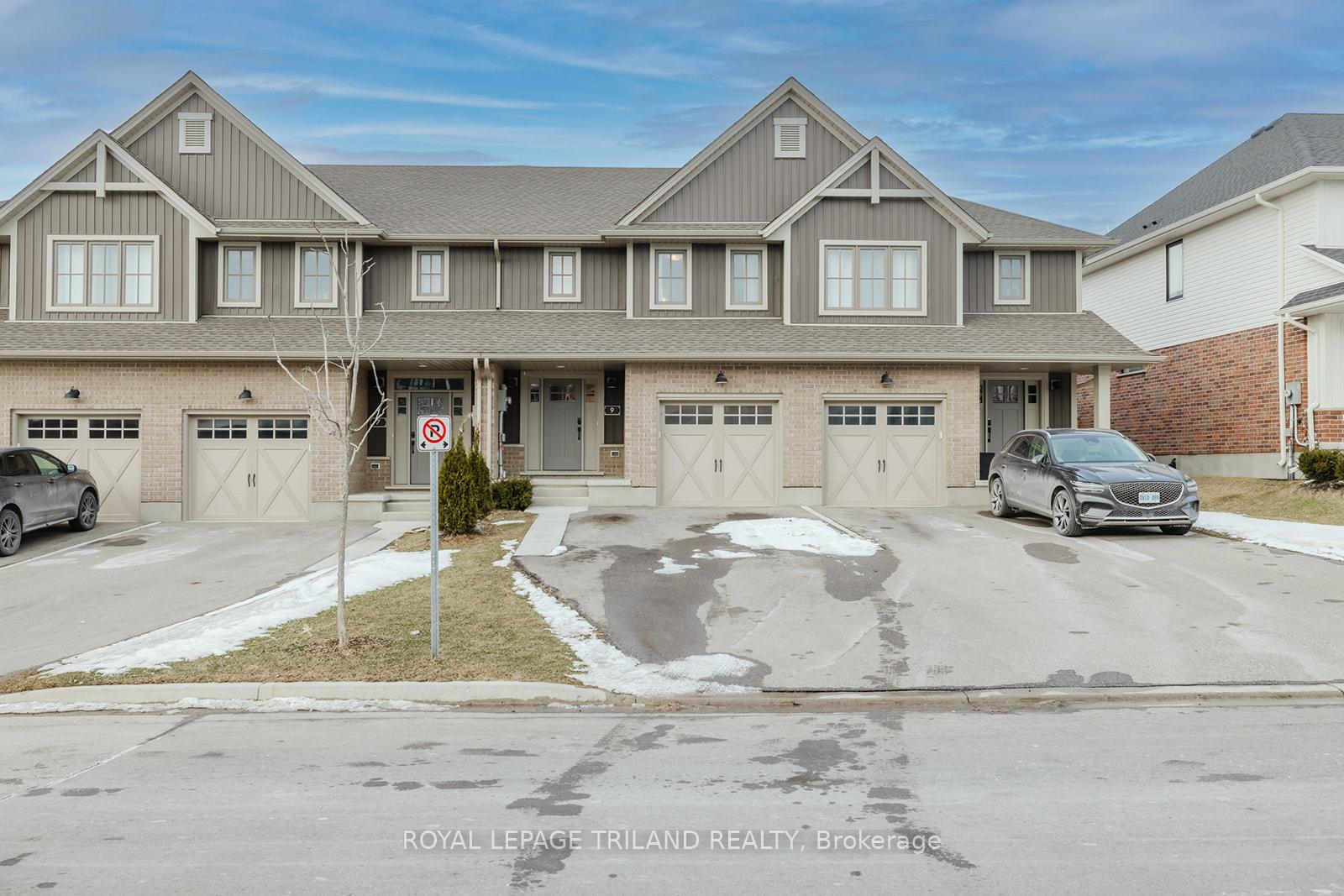 Front of 9 Charter Creek Court