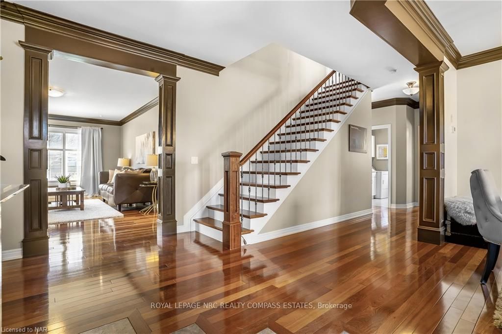 Photo 7 of 2 Briarwood Drive, St. Catharines, Rykert/Vansickle — HOMEH
