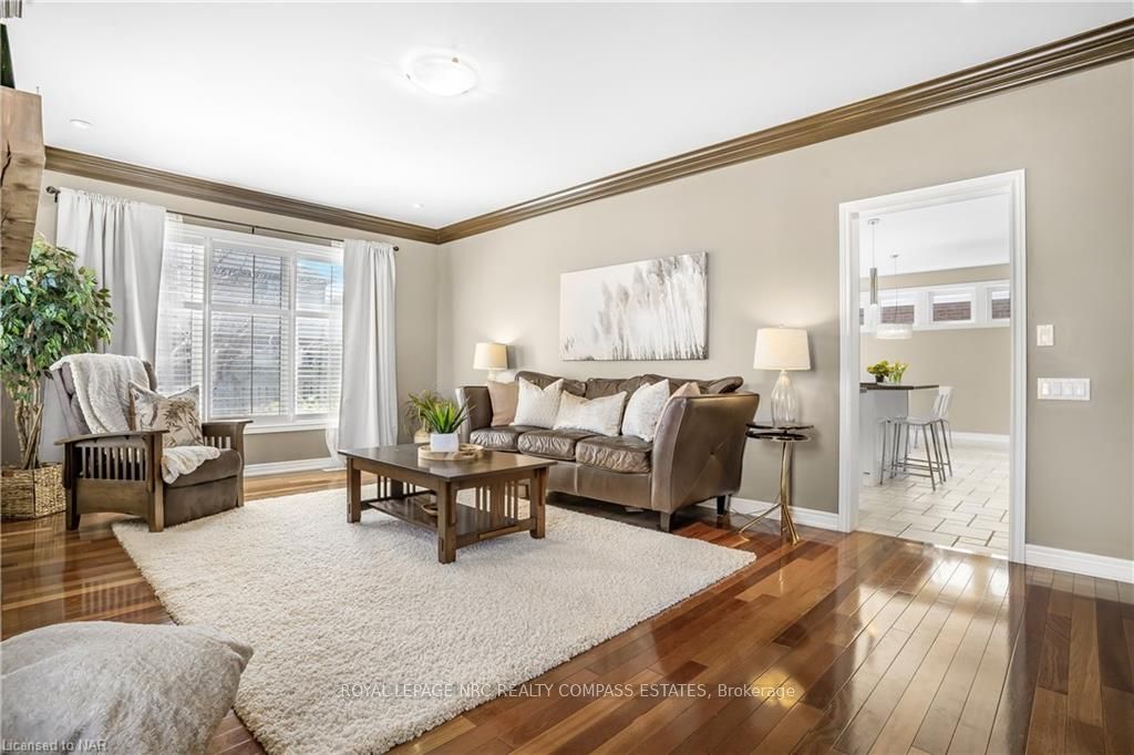 Photo 9 of 2 Briarwood Drive, St. Catharines, Rykert/Vansickle — HOMEH