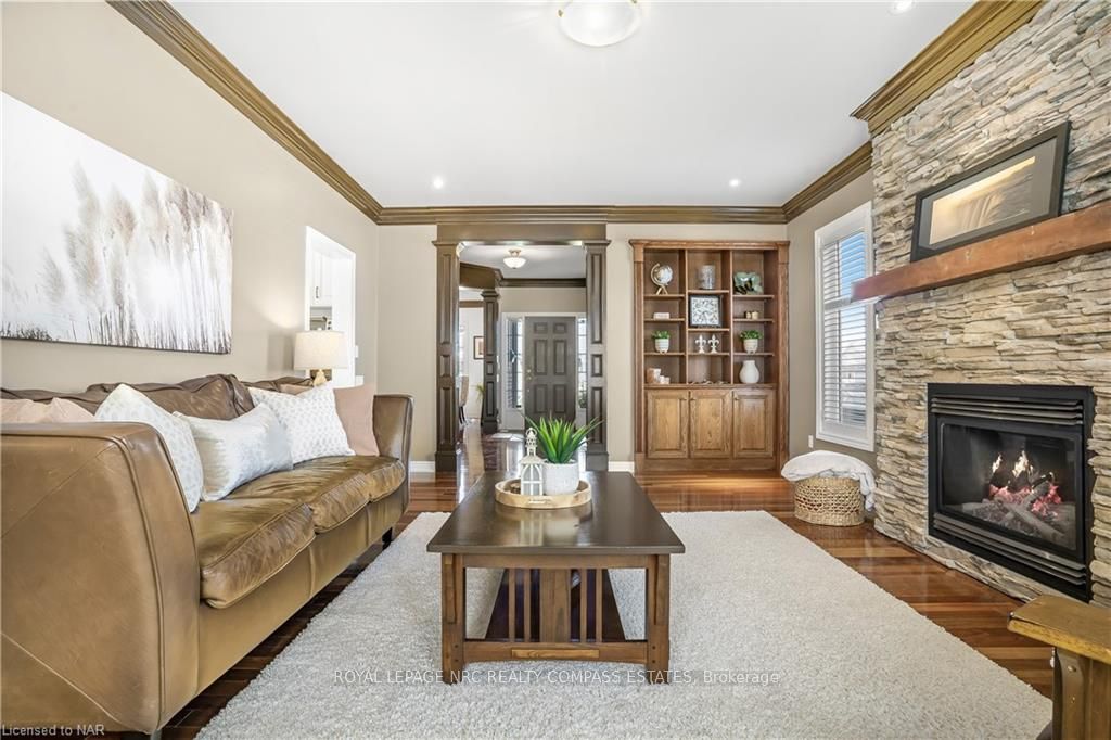 Photo 11 of 2 Briarwood Drive, St. Catharines, Rykert/Vansickle — HOMEH