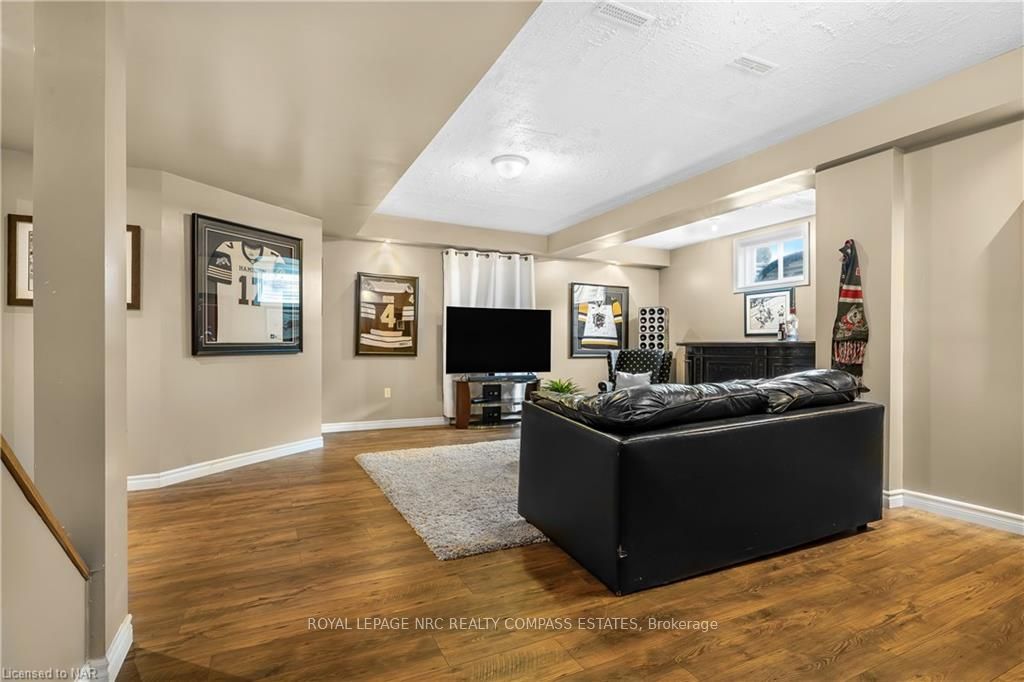 Photo 42 of 2 Briarwood Drive, St. Catharines, Rykert/Vansickle — HOMEH