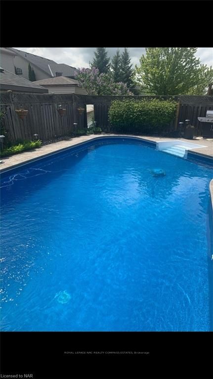 Photo 50 of 2 Briarwood Drive, St. Catharines, Rykert/Vansickle — HOMEH