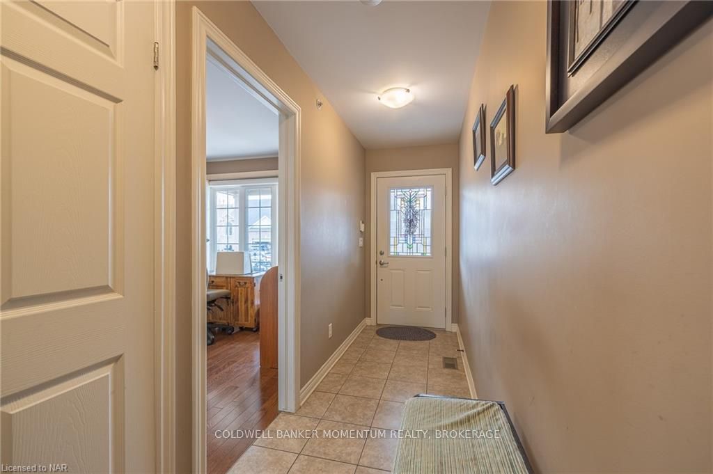 Photo 5 of 11 Corbin Street, St. Catharines, Oakdale — HOMEH
