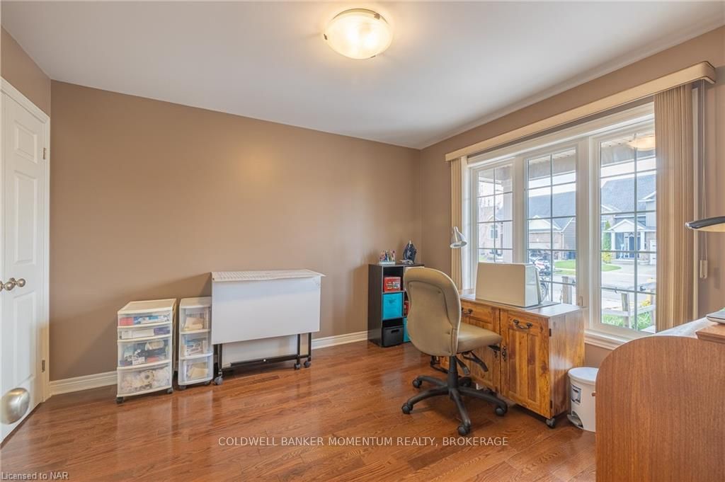 Photo 7 of 11 Corbin Street, St. Catharines, Oakdale — HOMEH