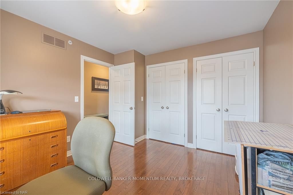 Photo 8 of 11 Corbin Street, St. Catharines, Oakdale — HOMEH