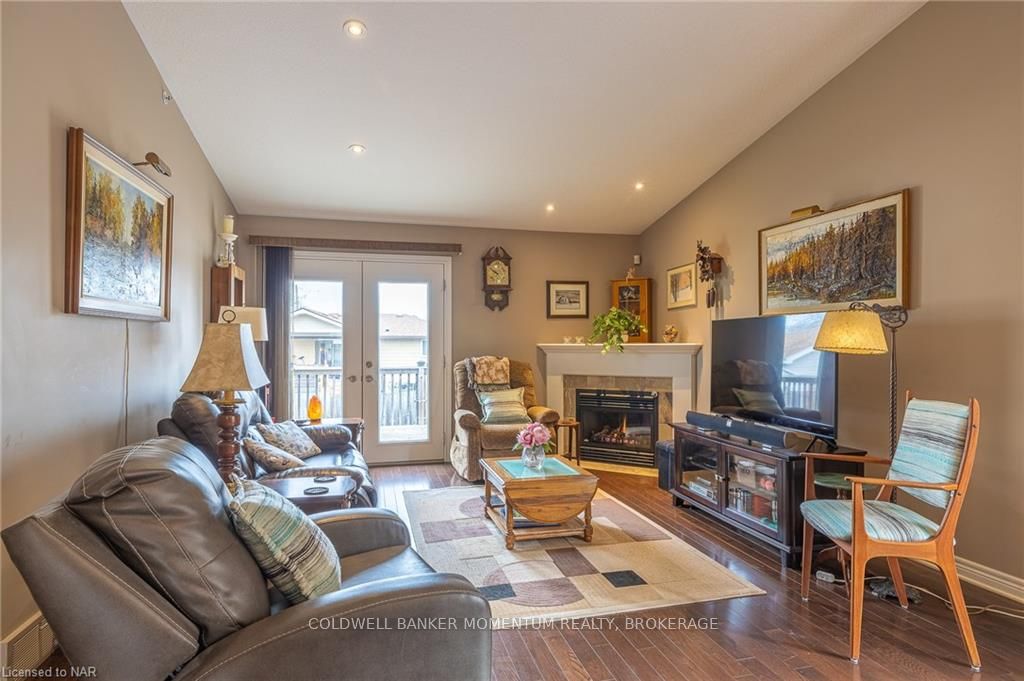 Photo 20 of 11 Corbin Street, St. Catharines, Oakdale — HOMEH