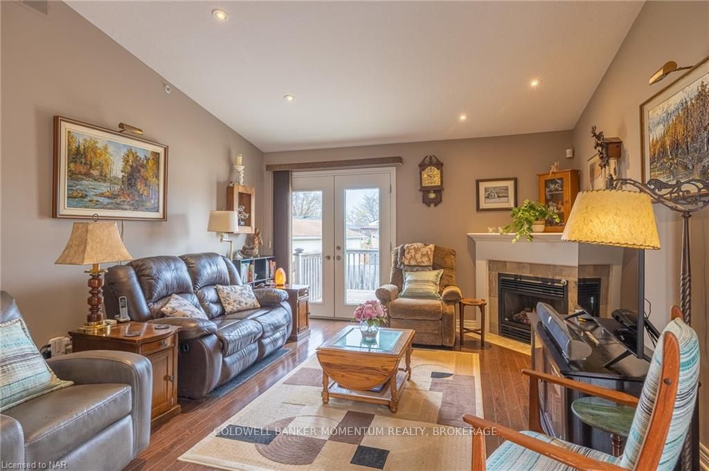 Photo 21 of 11 Corbin Street, St. Catharines, Oakdale — HOMEH