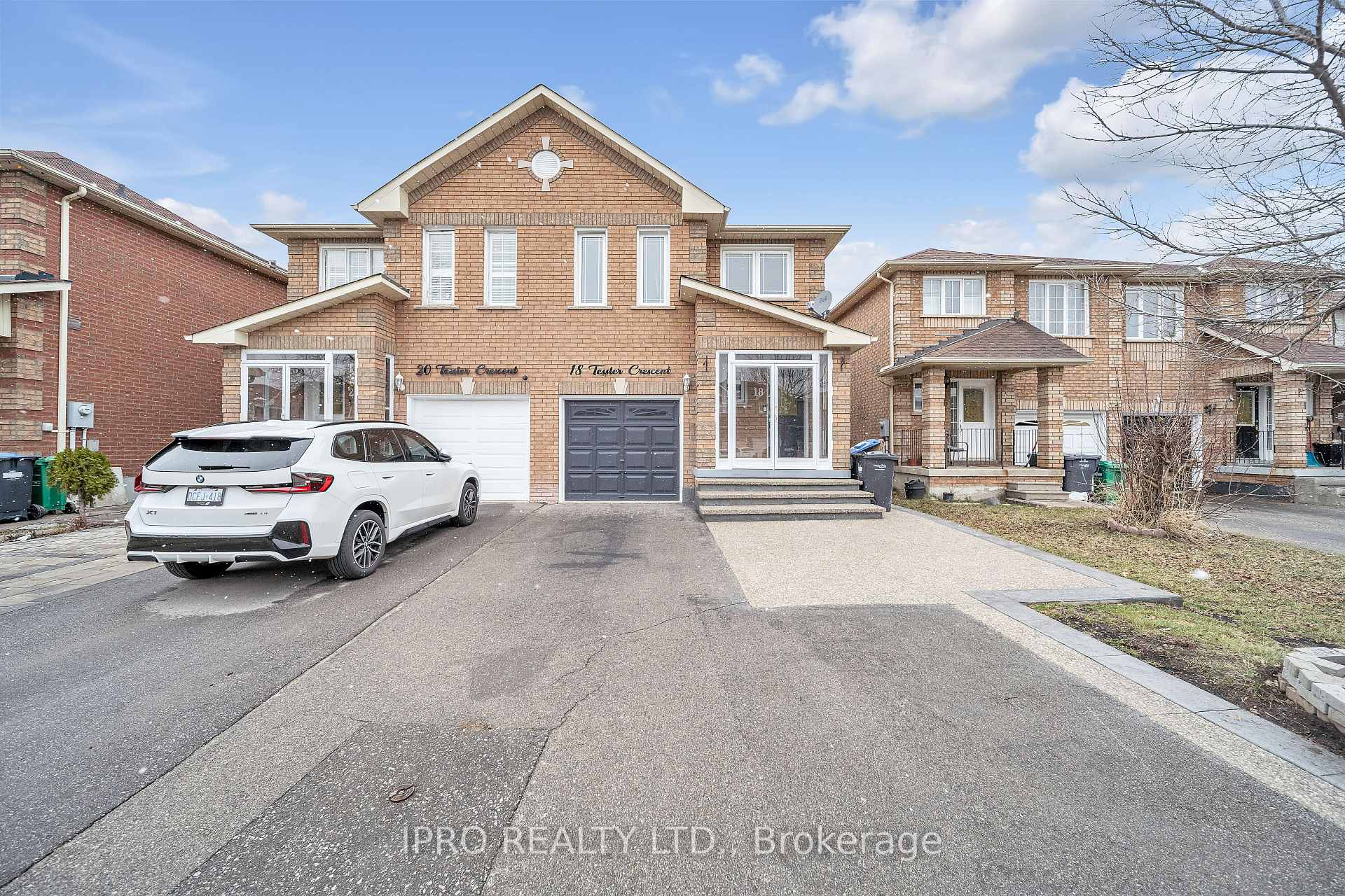 Photo 16 of 18 Tessler Crescent, Brampton, Brampton West — HOMEH