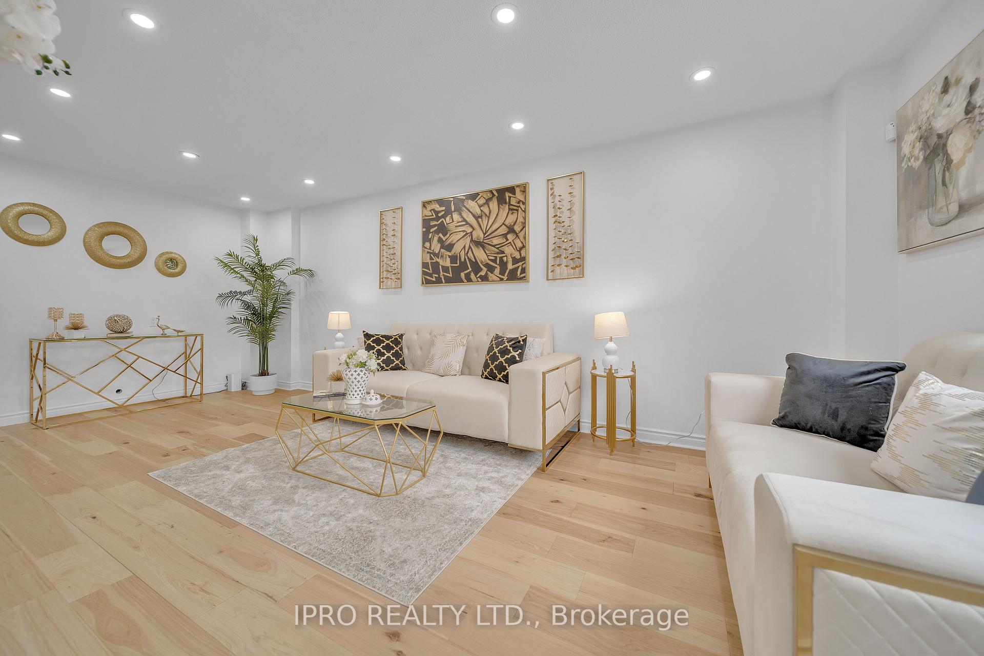 Photo 14 of 18 Tessler Crescent, Brampton, Brampton West — HOMEH