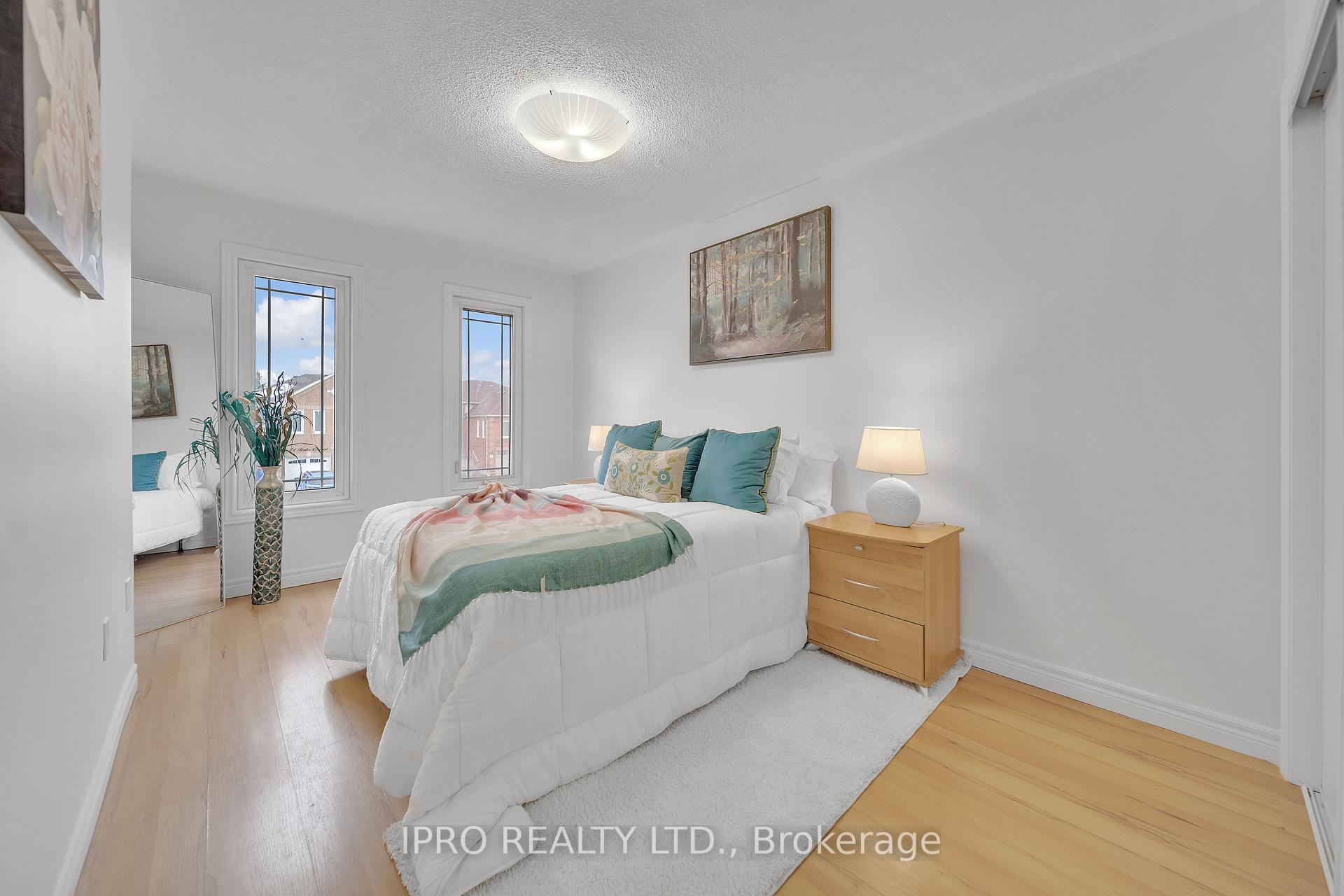 Photo 17 of 18 Tessler Crescent, Brampton, Brampton West — HOMEH