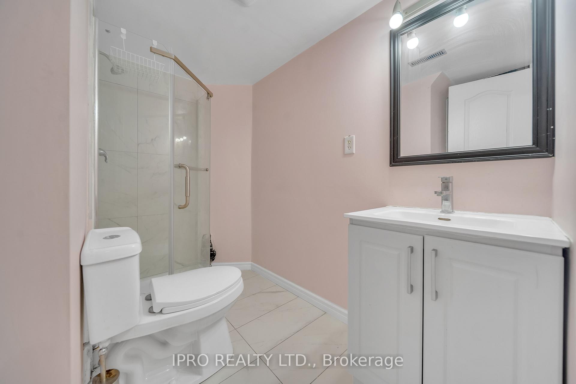 Photo 26 of 18 Tessler Crescent, Brampton, Brampton West — HOMEH