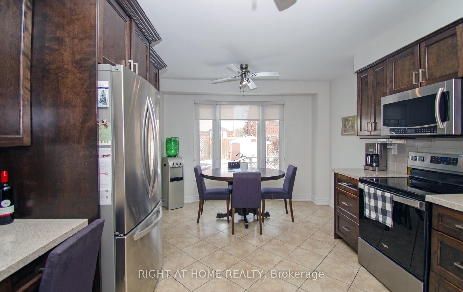 Photo 22 of 54 Ferguson Place, Brampton, Fletcher's West — HOMEH