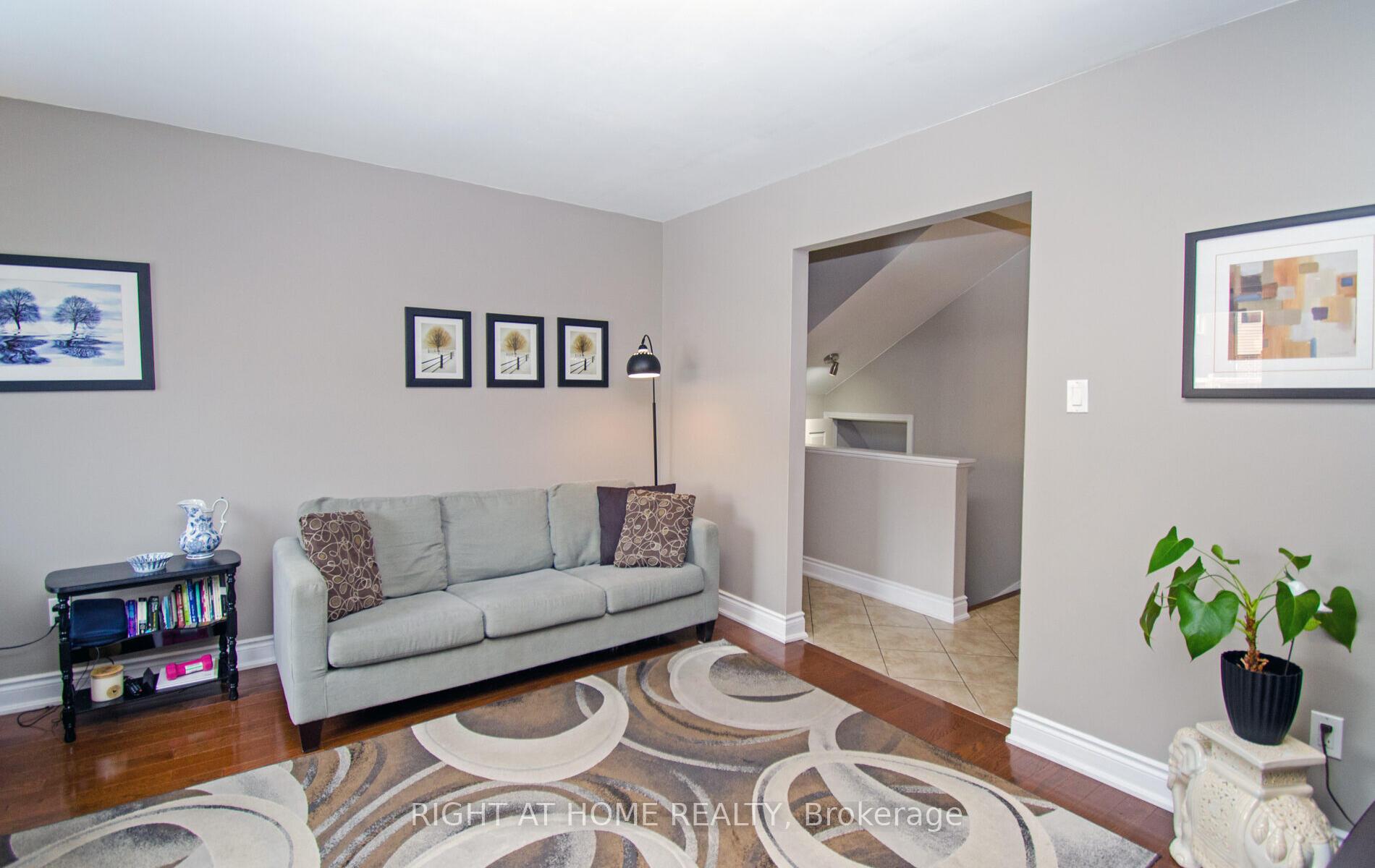 Photo 37 of 54 Ferguson Place, Brampton, Fletcher's West — HOMEH