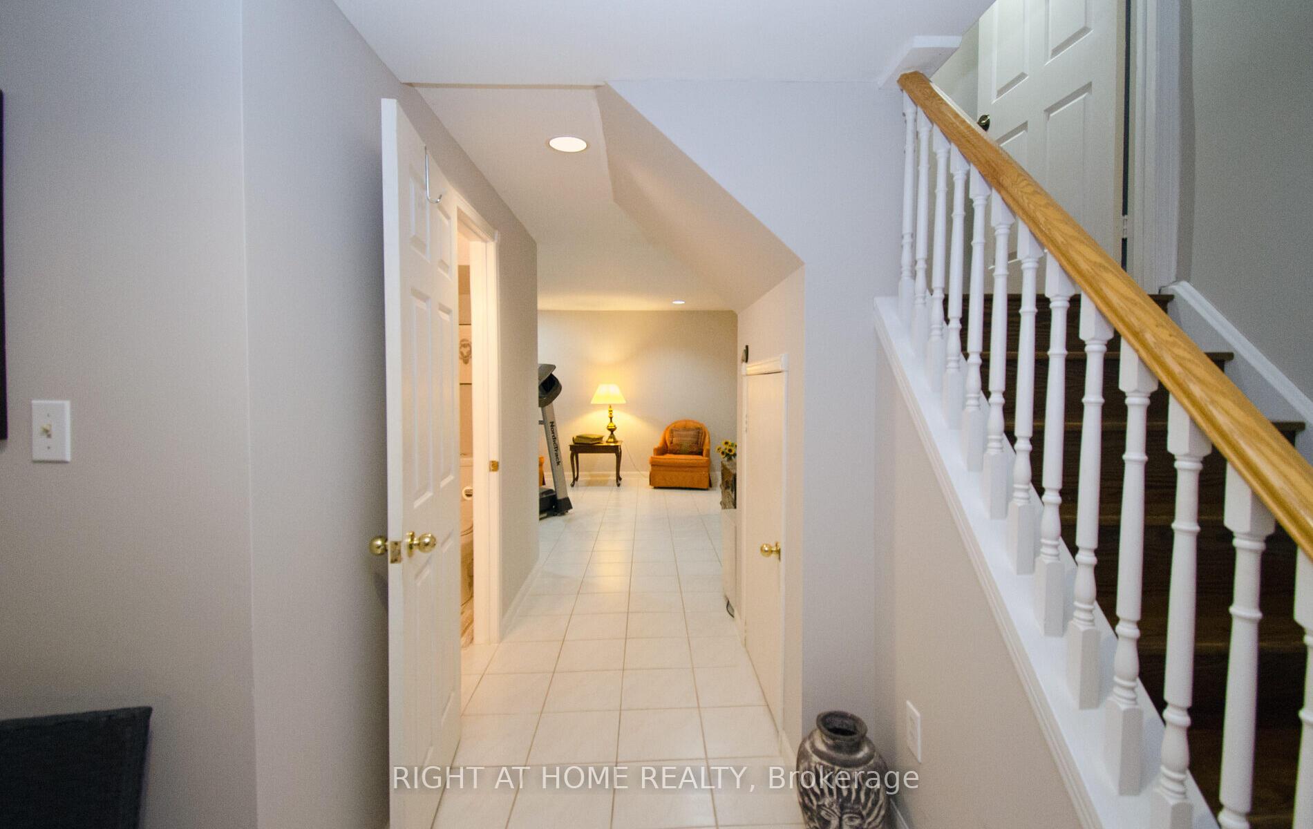 Photo 24 of 54 Ferguson Place, Brampton, Fletcher's West — HOMEH