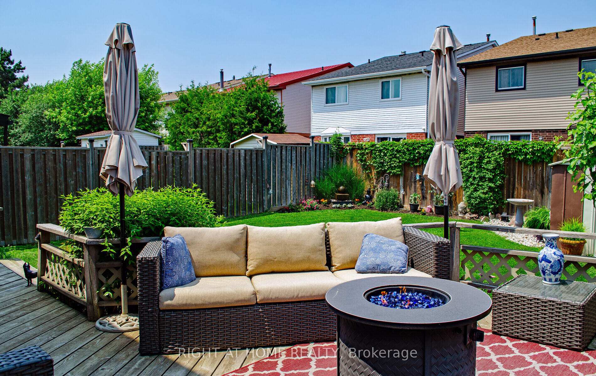 Photo 33 of 54 Ferguson Place, Brampton, Fletcher's West — HOMEH