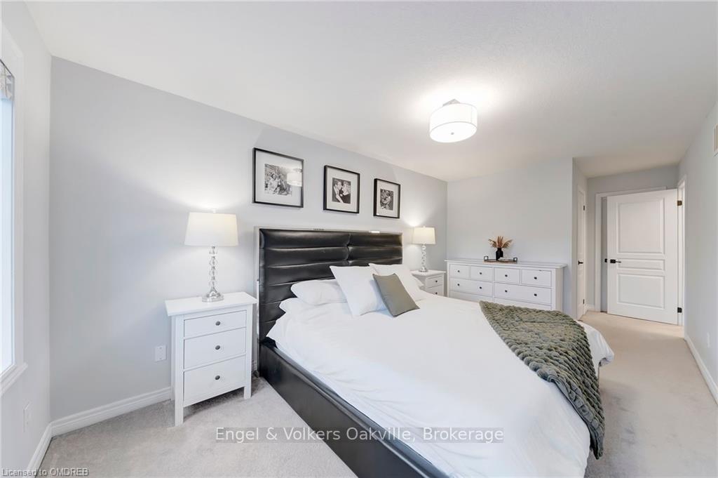 Photo 23 of 45 Nisbet Boulevard, Hamilton, Waterdown — HOMEH