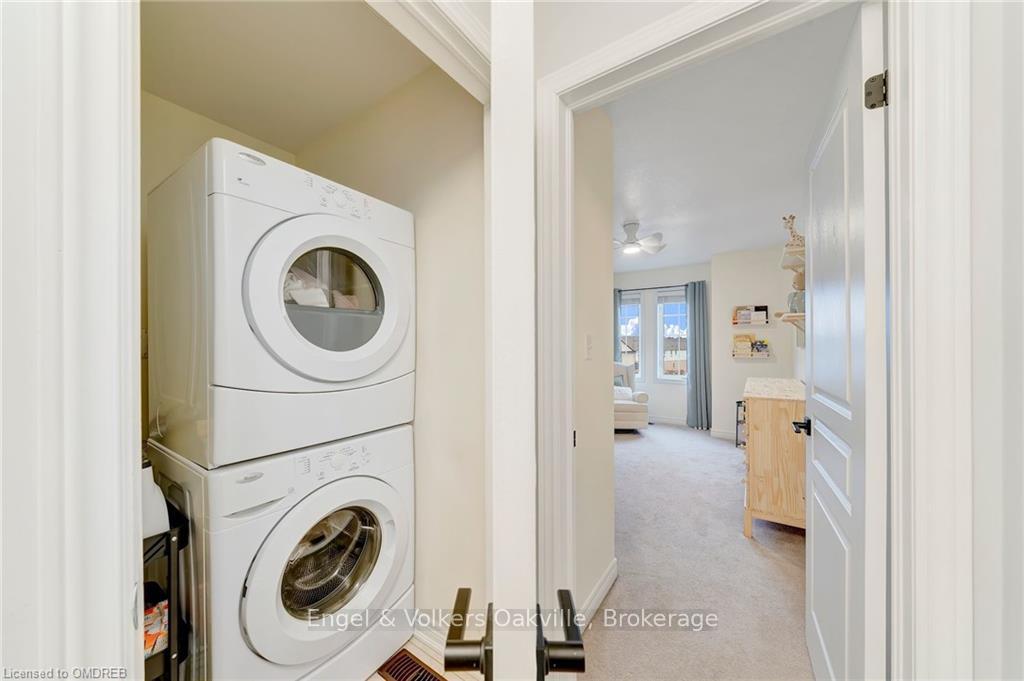Photo 24 of 45 Nisbet Boulevard, Hamilton, Waterdown — HOMEH