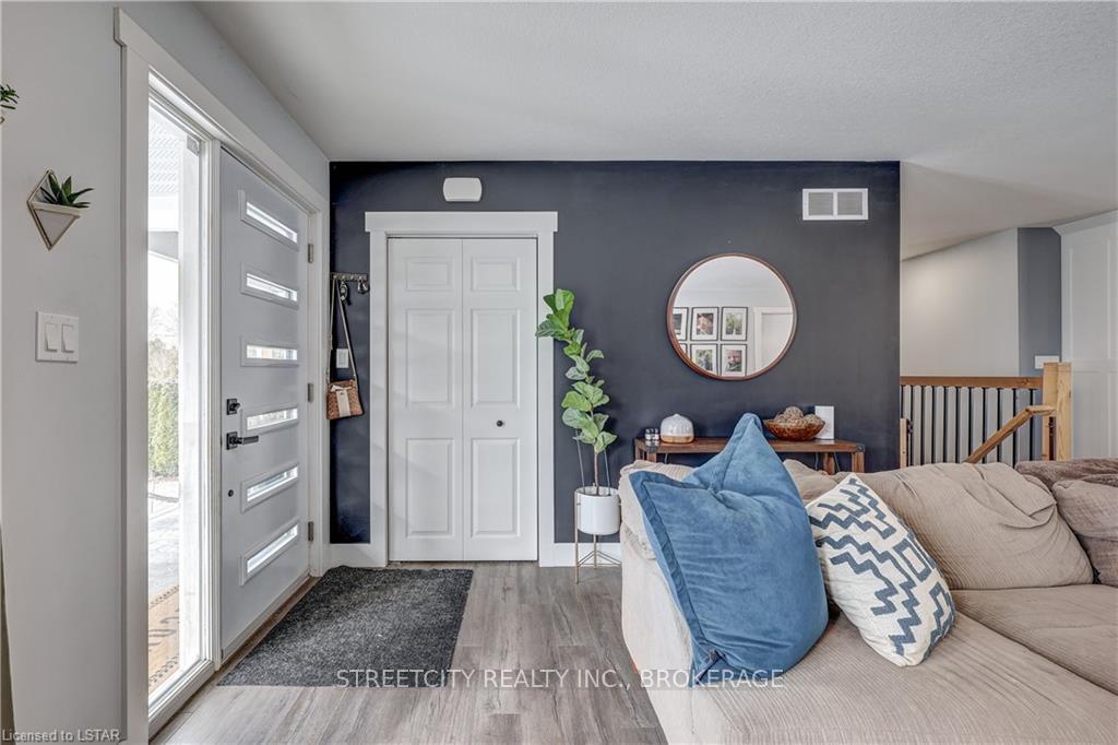 Photo 5 of 51206 Calton Line, Malahide, Mount Salem — HOMEH