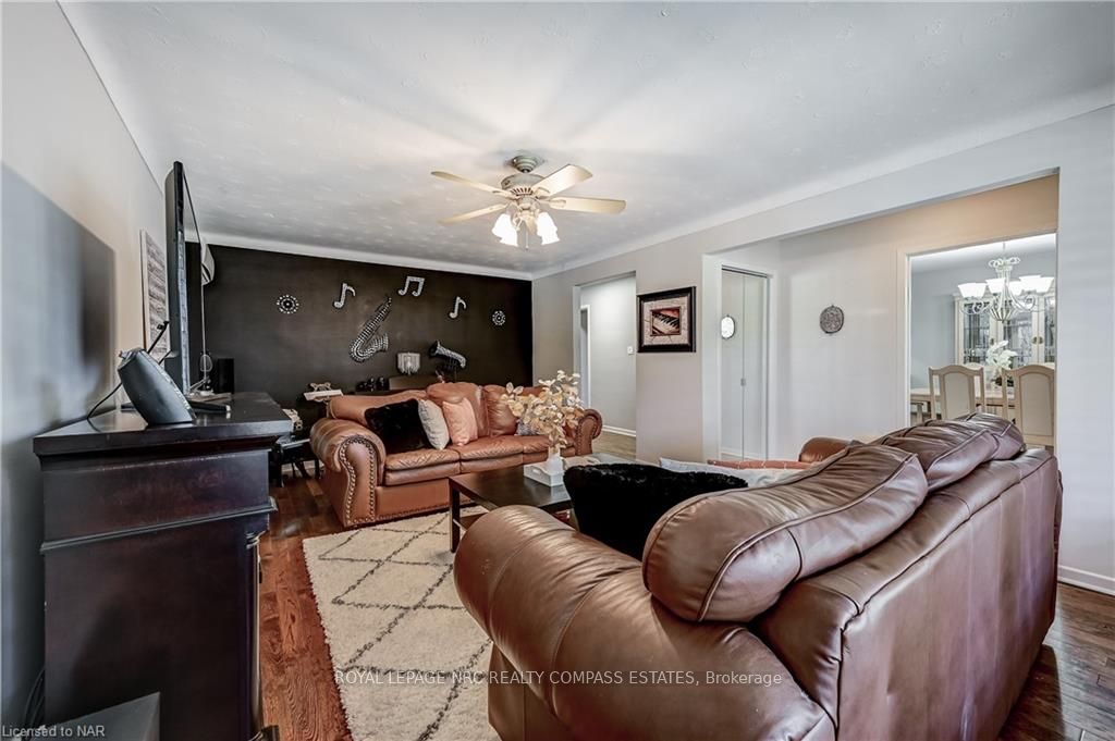 Photo 6 of 46 Bendingroad Crescent, St. Catharines, Lakeport — HOMEH