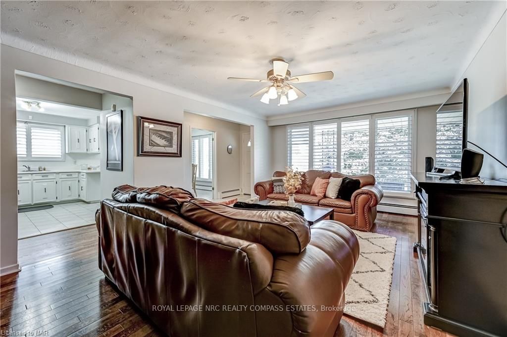 Photo 7 of 46 Bendingroad Crescent, St. Catharines, Lakeport — HOMEH