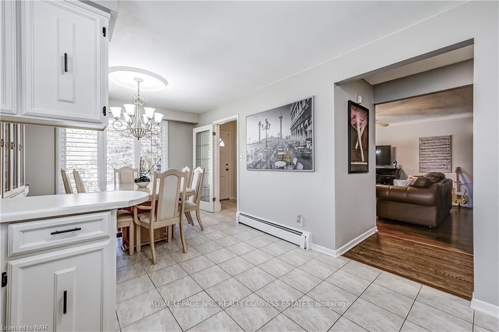 Photo 11 of 46 Bendingroad Crescent, St. Catharines, Lakeport — HOMEH
