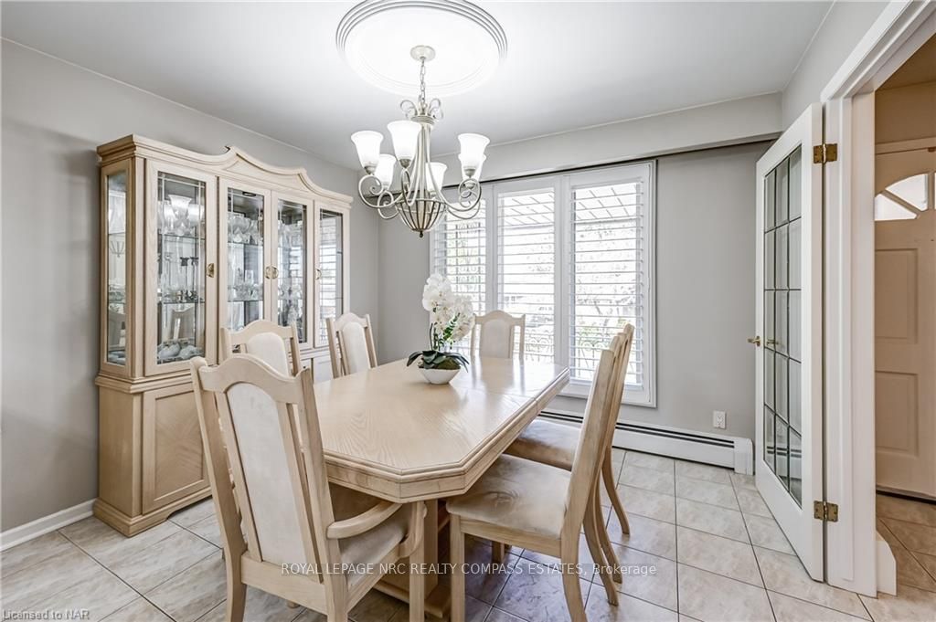 Photo 12 of 46 Bendingroad Crescent, St. Catharines, Lakeport — HOMEH