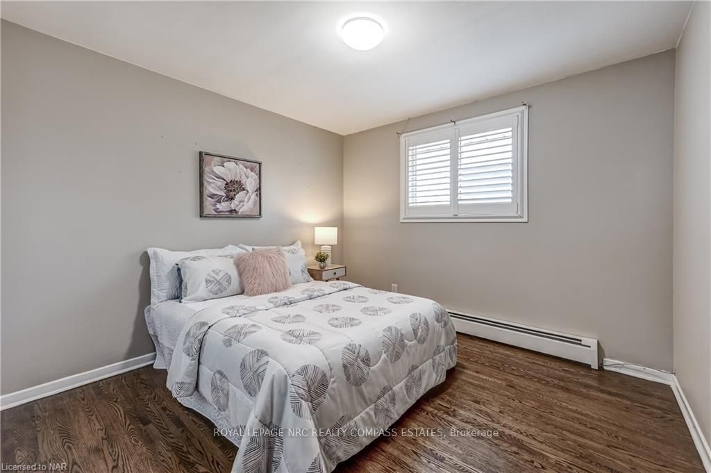 Photo 19 of 46 Bendingroad Crescent, St. Catharines, Lakeport — HOMEH
