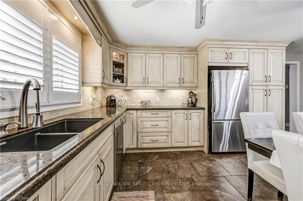 Photo 30 of 46 Bendingroad Crescent, St. Catharines, Lakeport — HOMEH