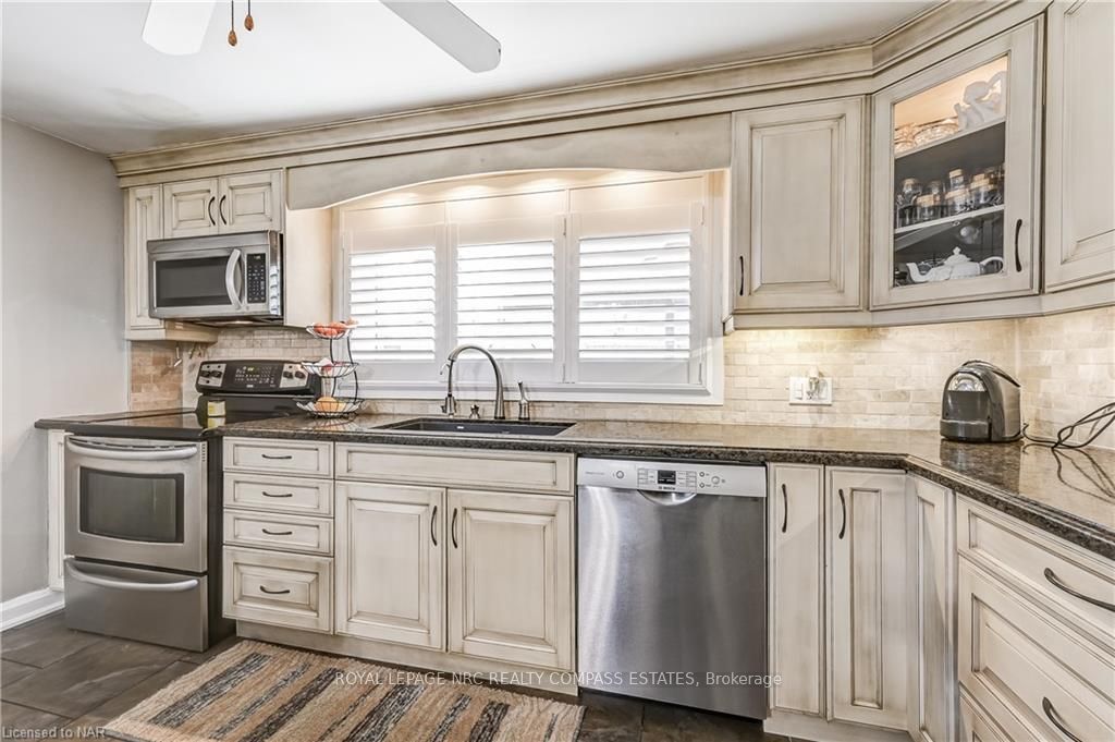 Photo 31 of 46 Bendingroad Crescent, St. Catharines, Lakeport — HOMEH