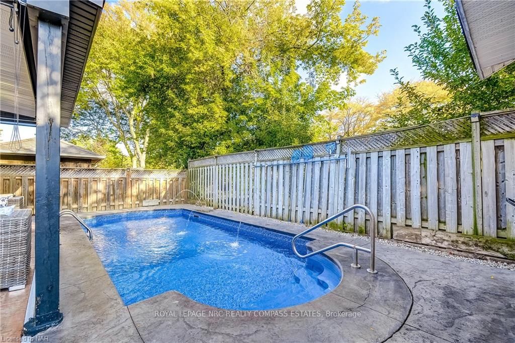 Photo 41 of 46 Bendingroad Crescent, St. Catharines, Lakeport — HOMEH