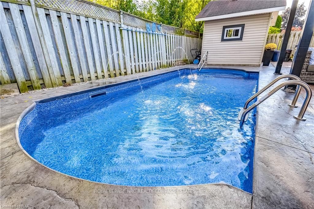 Photo 43 of 46 Bendingroad Crescent, St. Catharines, Lakeport — HOMEH