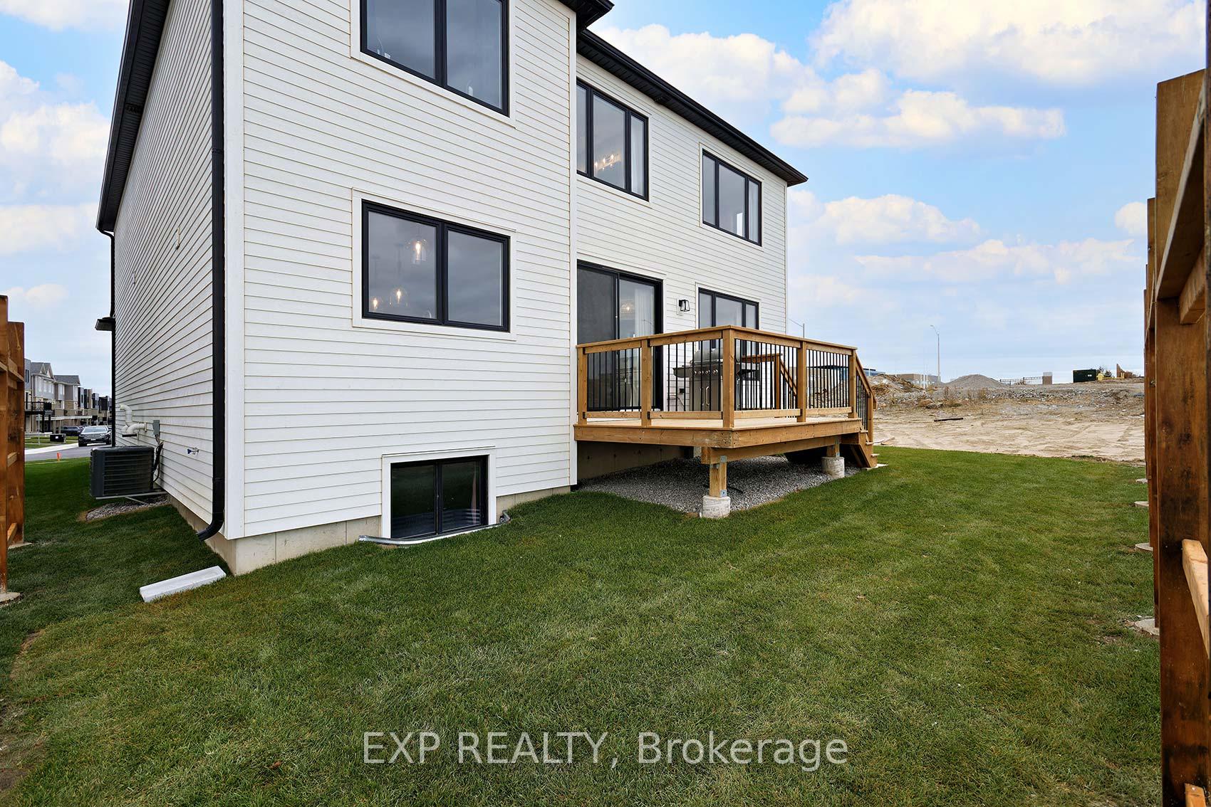 Photo 40 of 63 Gateway Drive, Barrie, Rural Barrie Southeast — HOMEH