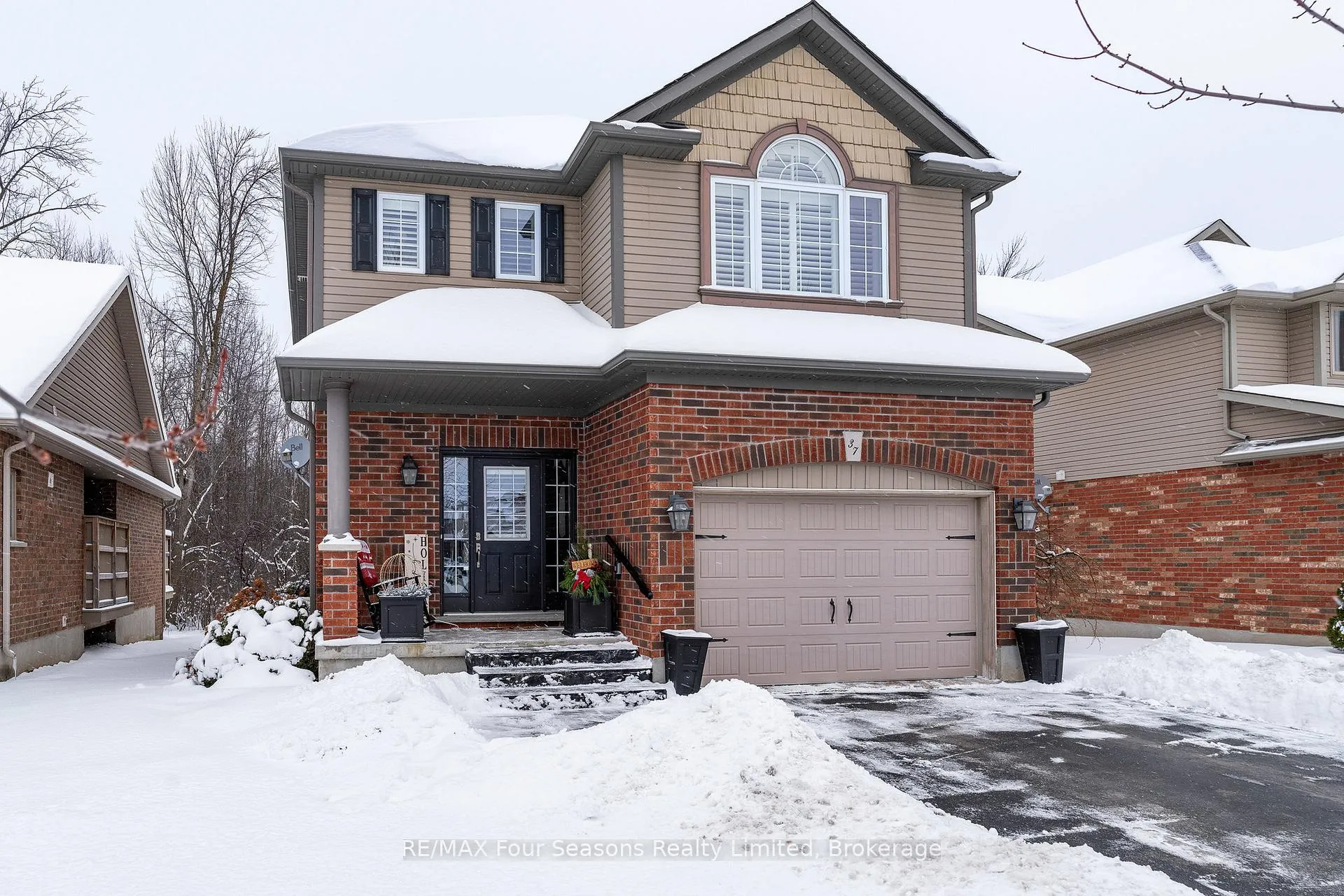 Front of 37 Chamberlain Crescent