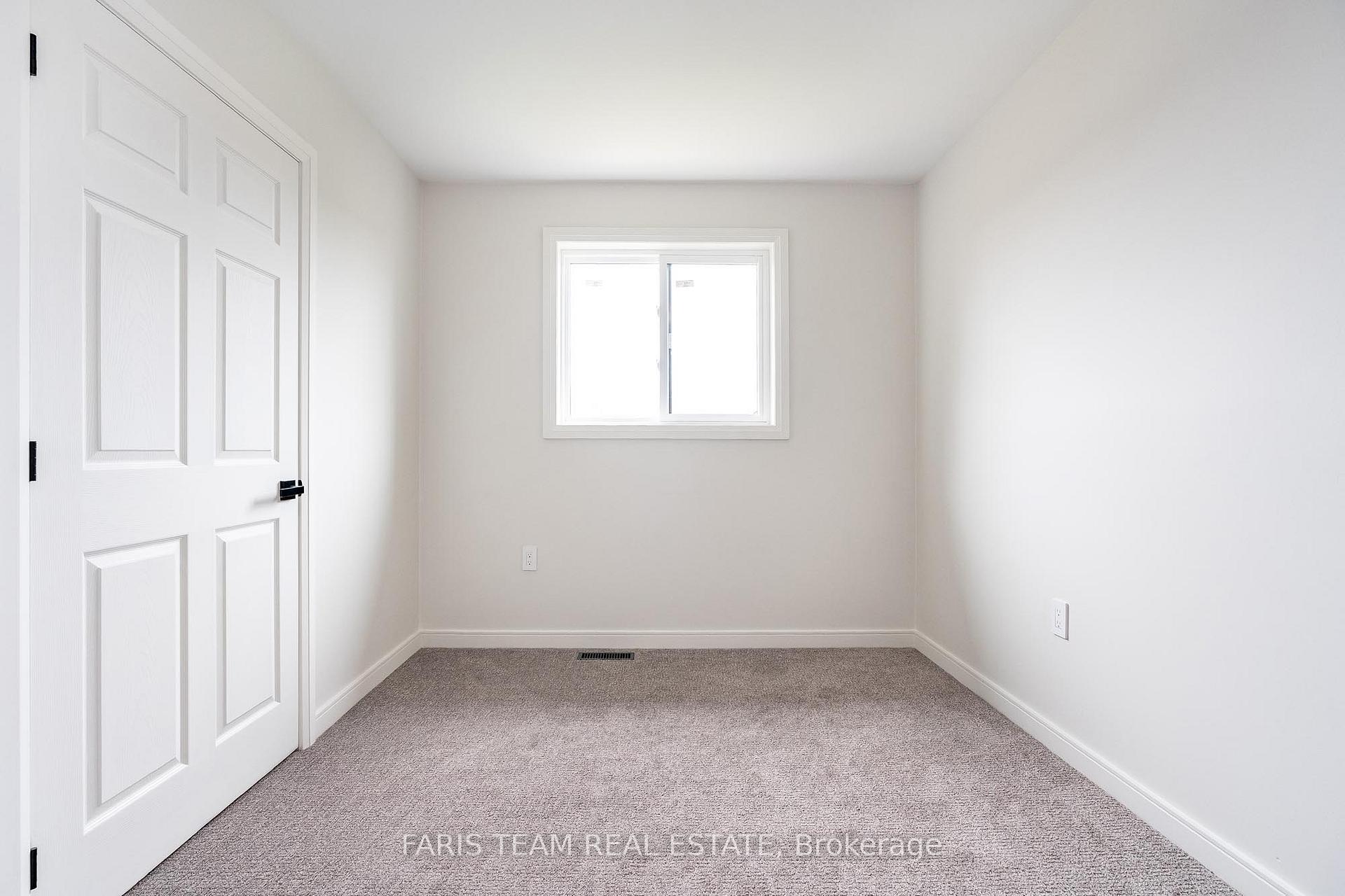 Photo 16 of 50 Rundle Crescent, Barrie, Holly — HOMEH