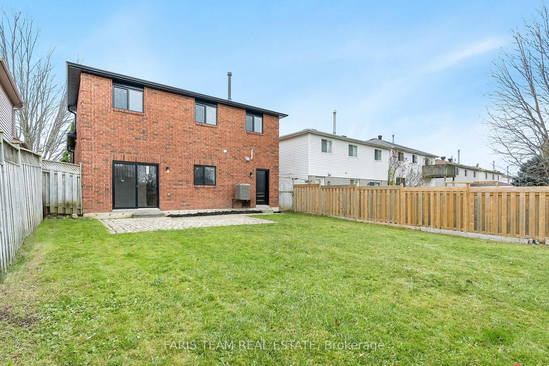 Photo 19 of 50 Rundle Crescent, Barrie, Holly — HOMEH