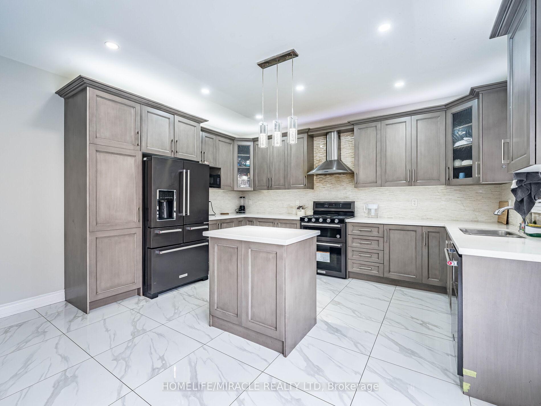 Photo 29 of 18 Idol Road, Brampton, Credit Valley — HOMEH