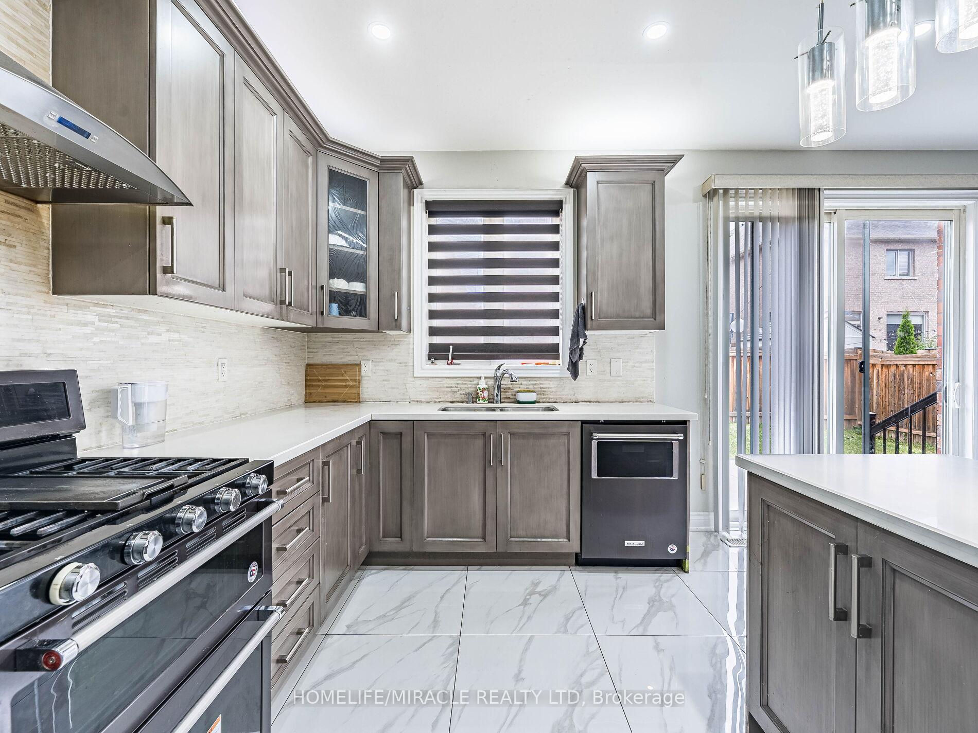 Photo 7 of 18 Idol Road, Brampton, Credit Valley — HOMEH