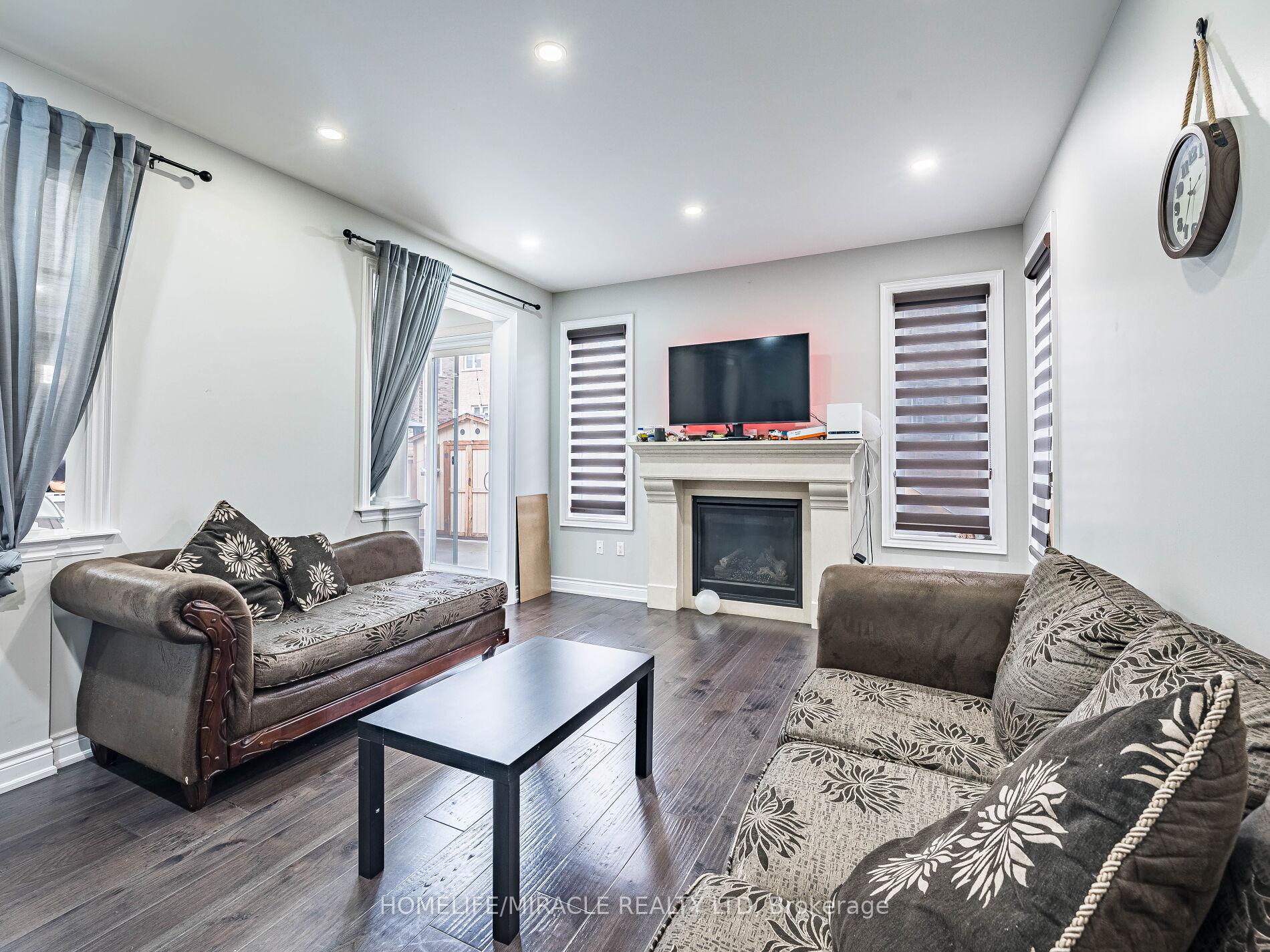 Photo 9 of 18 Idol Road, Brampton, Credit Valley — HOMEH