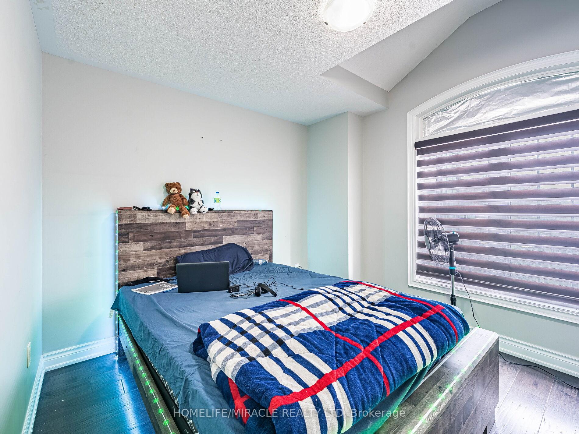 Photo 14 of 18 Idol Road, Brampton, Credit Valley — HOMEH