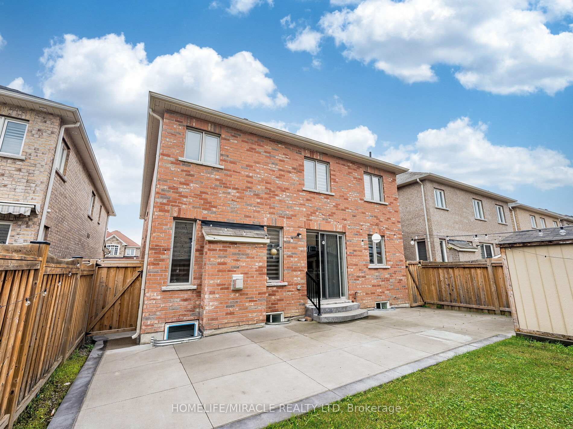 Photo 25 of 18 Idol Road, Brampton, Credit Valley — HOMEH