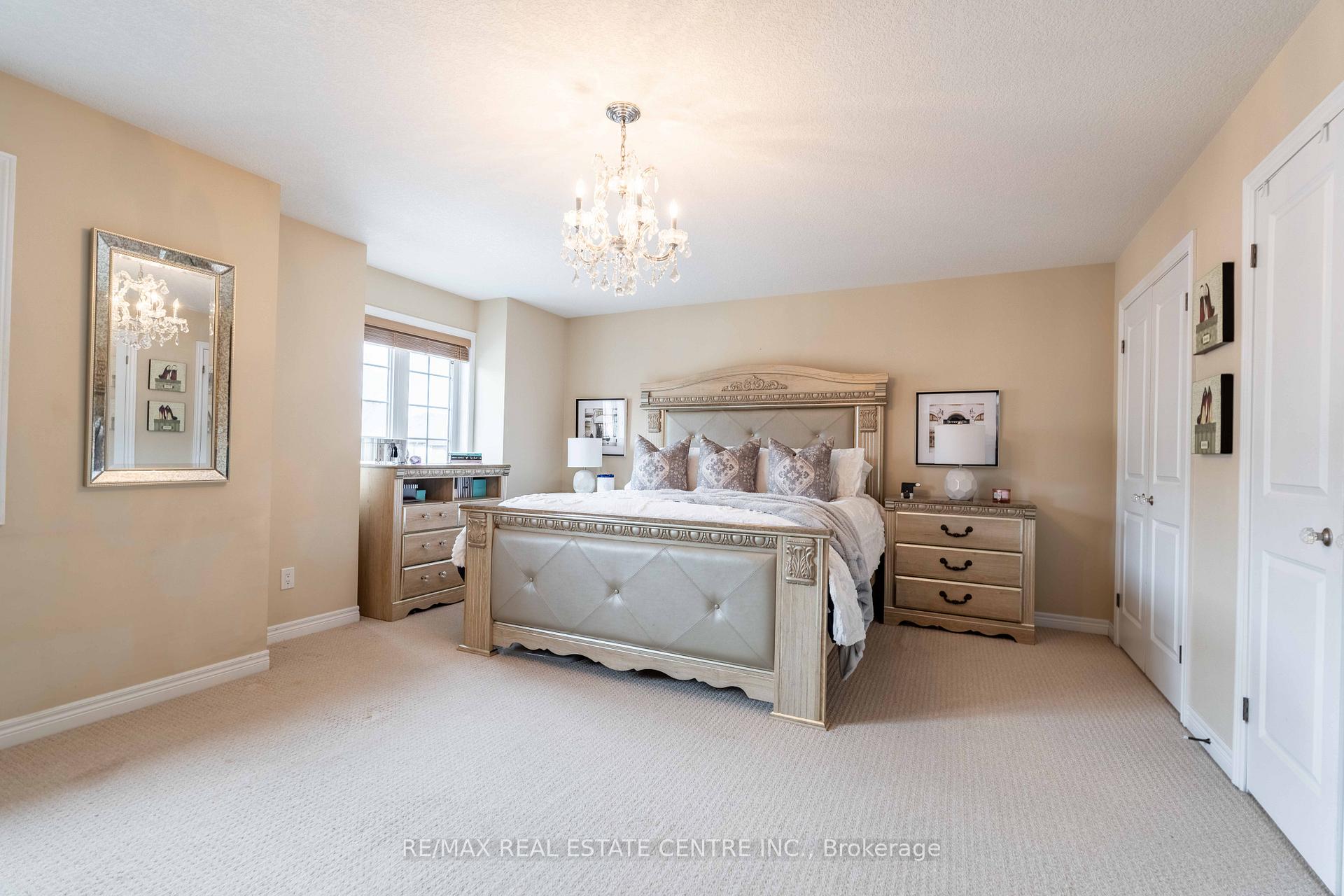 Photo 21 of Unit 10, 45 Seabreeze Crescent, Hamilton, Lakeshore — HOMEH