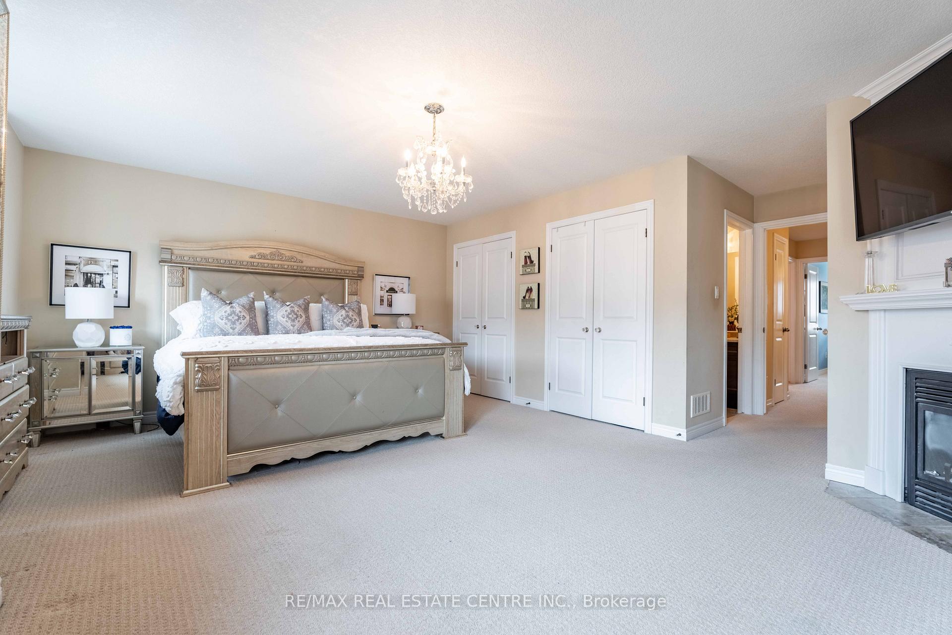 Photo 22 of Unit 10, 45 Seabreeze Crescent, Hamilton, Lakeshore — HOMEH